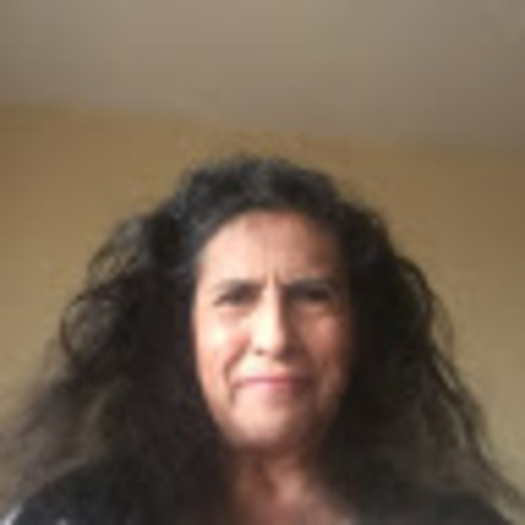 Meet your Posher, Louise - Picture 1 of 1